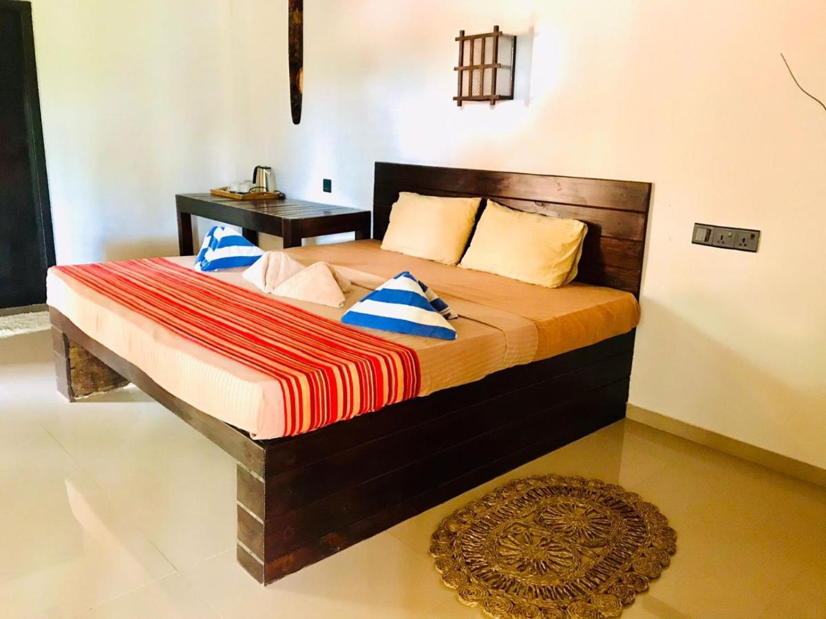 Blue Ocean Resort Netolpitiya ภายนอก รูปภาพ